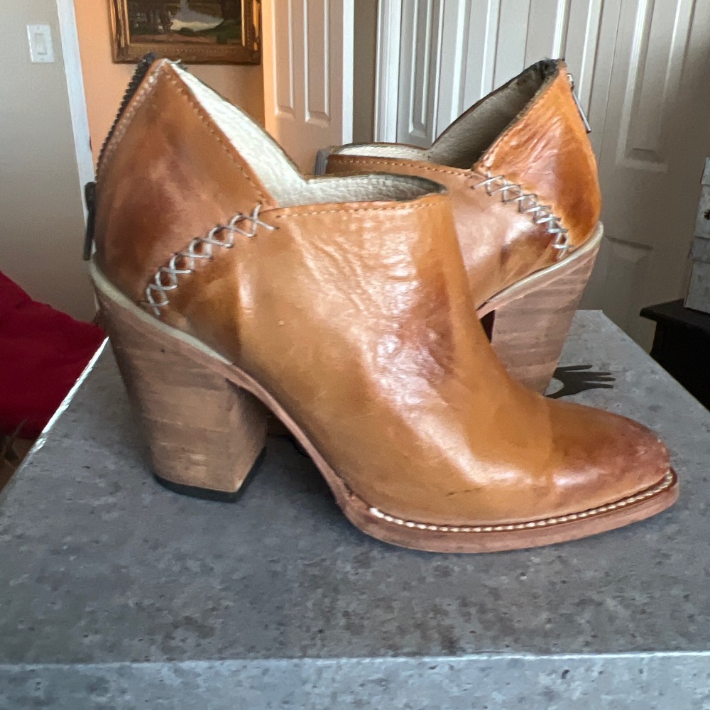 Freebird leather bootie Steele sz 9